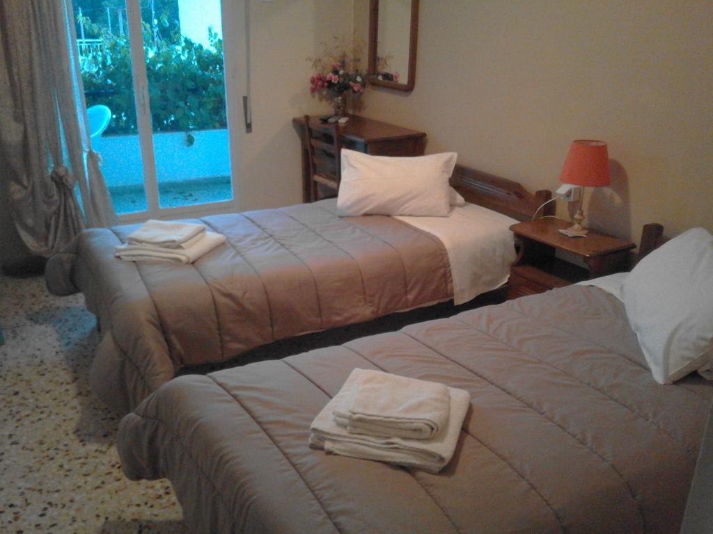 Captain'S Rooms Aegina Luaran gambar